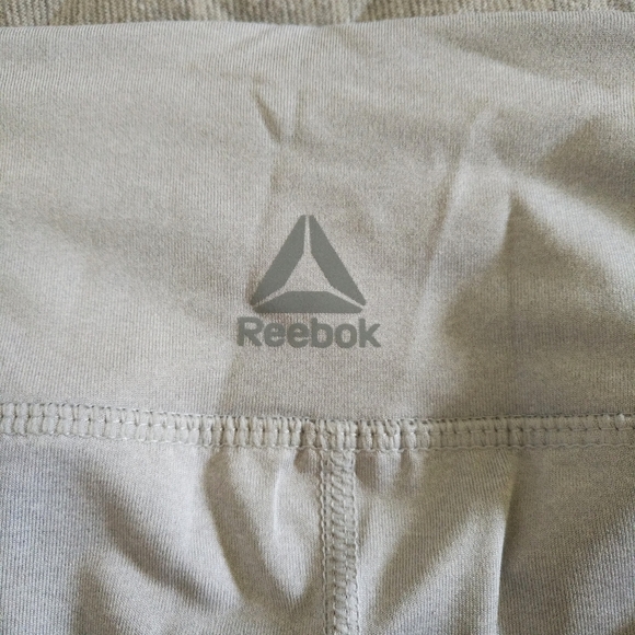 Reebok Skinny Capri Training🏃 Leggings - Size M - Picture 9 of 12